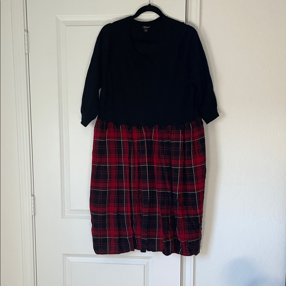 Torrid Mini Challis To Knit Dress Size 3X Black Red Plaid Dark